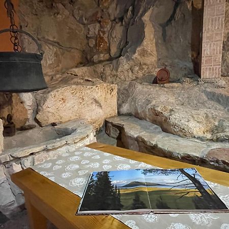 Cave Apartment Вірпазар Екстер'єр фото