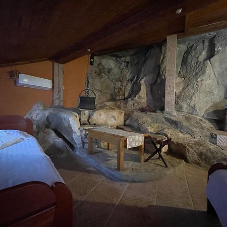 Cave Apartment Вірпазар Екстер'єр фото